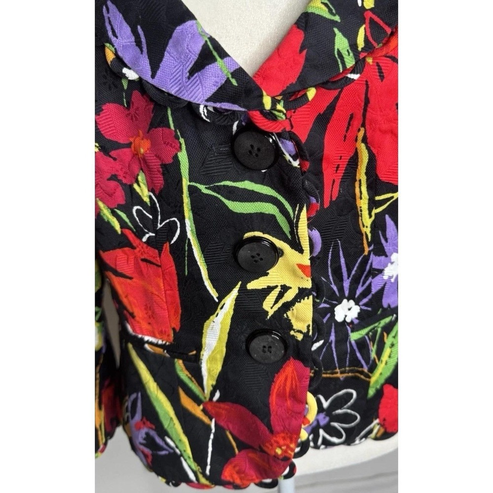 Carlisle, VTG 90s Black Floral Blazer, Short Scalloped Hem - Picture 4 of 9